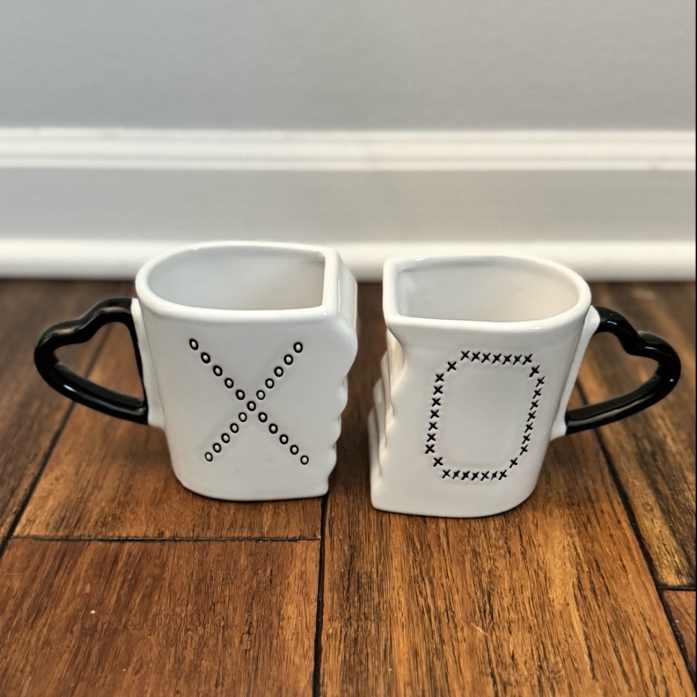 GANZ White XO Mug Set with Black Handles